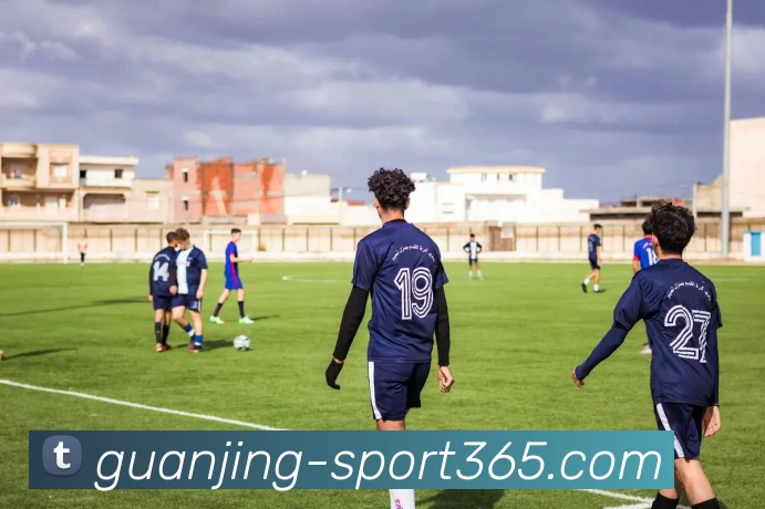 冠竞体育平台APP 封面图